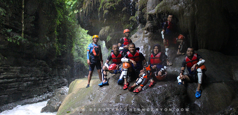 Body Rafting Green Canyon