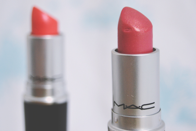 Becky Bedbug Review Mac Lipsticks In Bombshell And Costa Chic