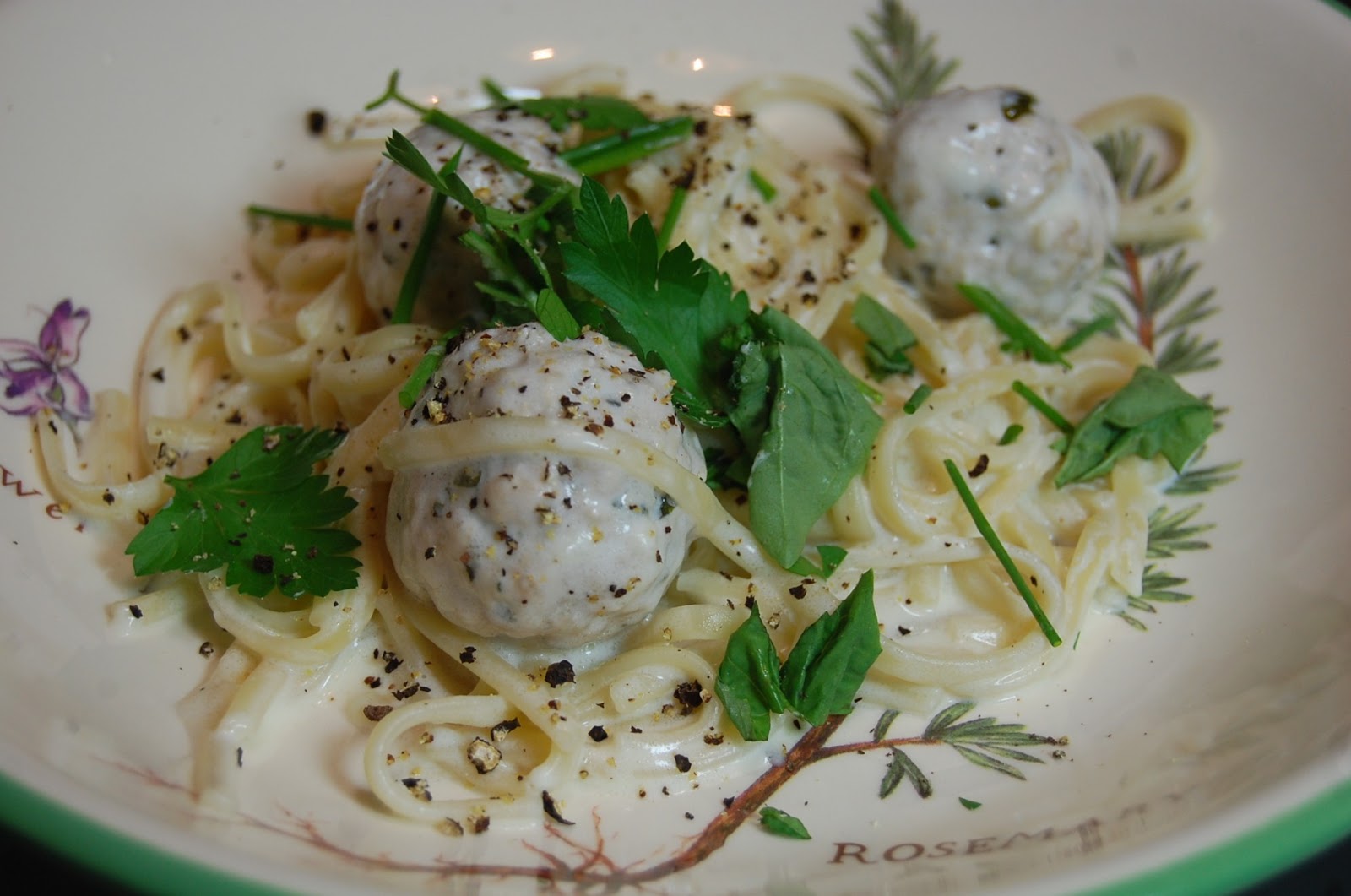Mama Tommy's Pork Balls in a Creamy Pasta Sauce [Tom]