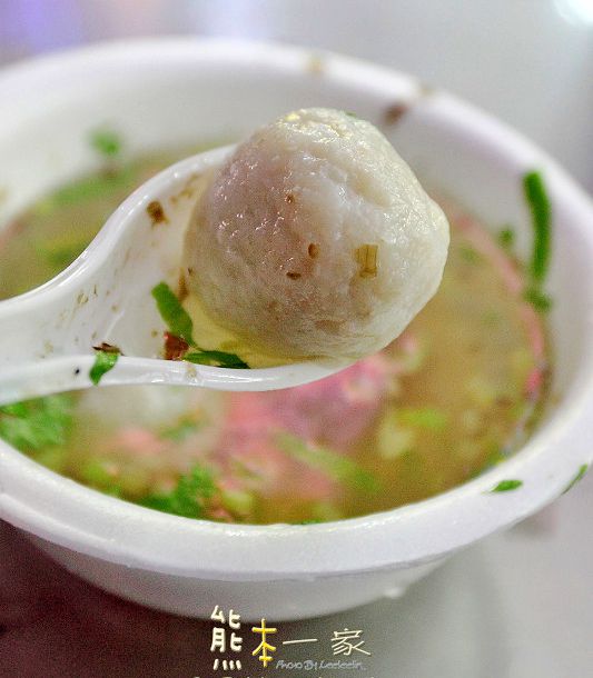 宜蘭羅東夜市小吃|米糕陳|赤炸風雲12盎司超大雞排