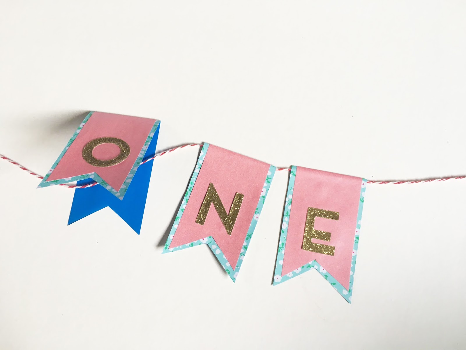 DIY Tutorial Bunting Cake Topper
