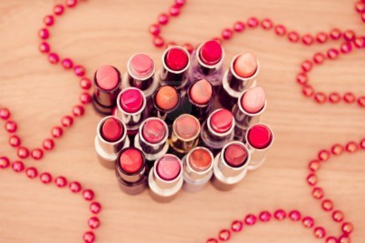 FASHIONABLE CLOTHES, SHOES, JEANS, LIPSTICKS, NAIL POLISH AND MANY MORE