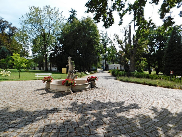 widok na zabytkowy park pałac, Sulisław, park, opolskie, blog, kolodomu