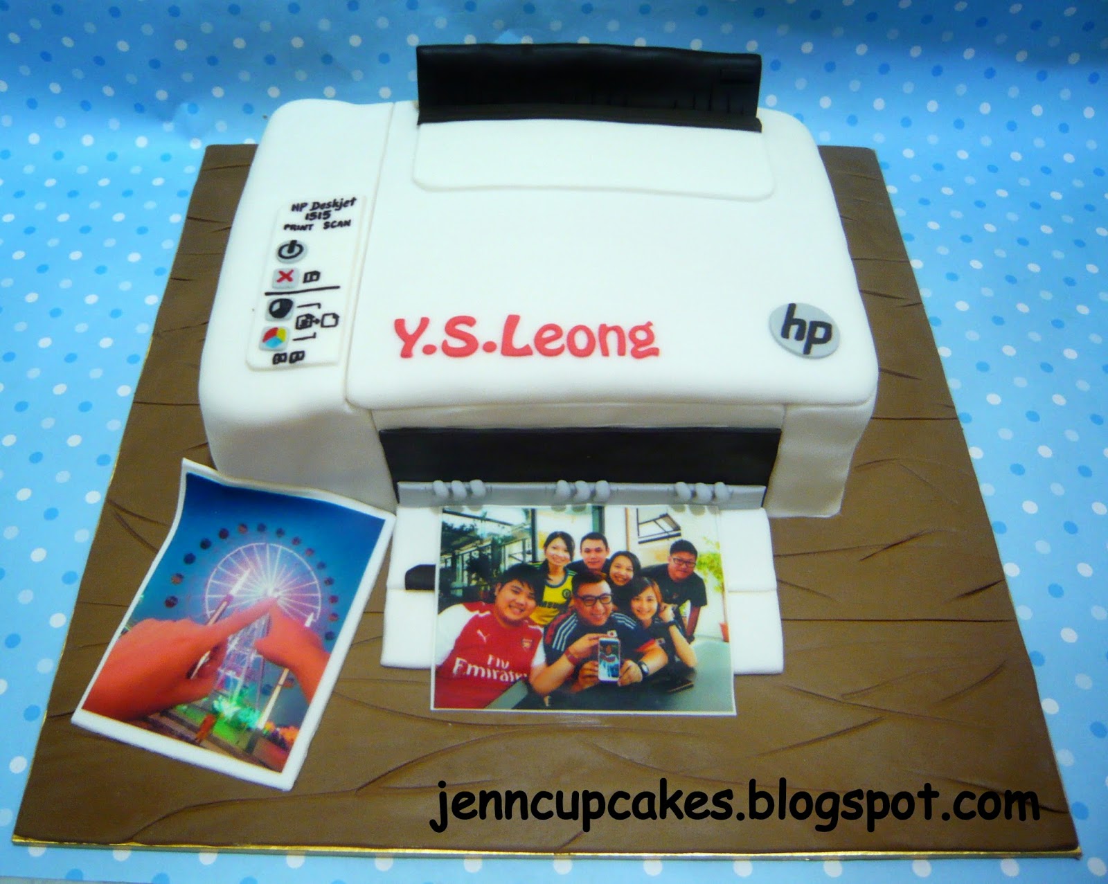 Jenn Cupcakes & Muffins HP Printer Cake