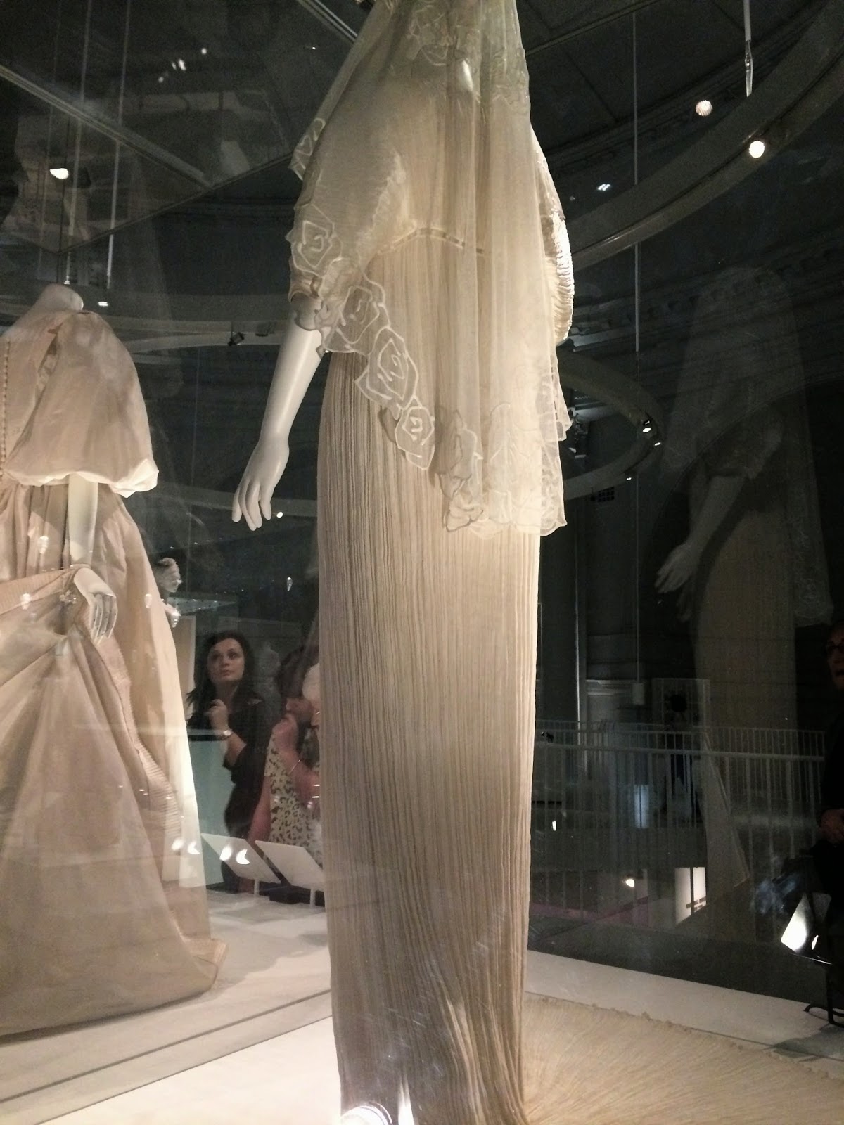 Love & Life in...: Wedding Dresses at the V&A