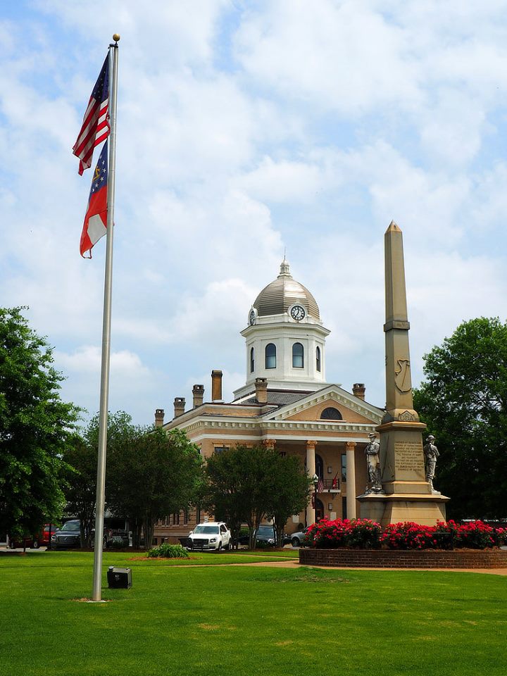 The Jasper County Courthouse in Monticello
