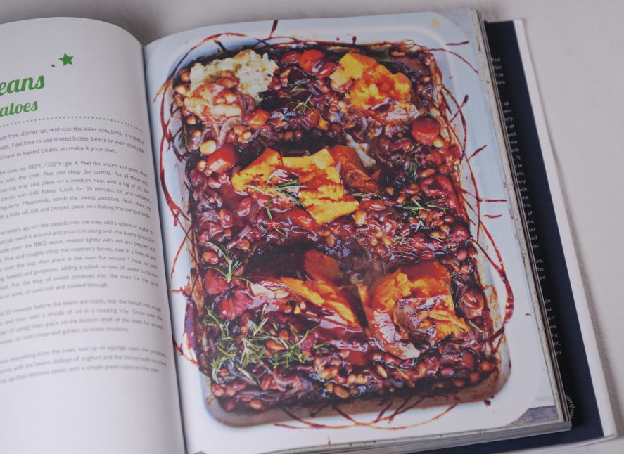 Eerst Koken Jamie’s BBQ baked beans met zoete aardappelfrieten