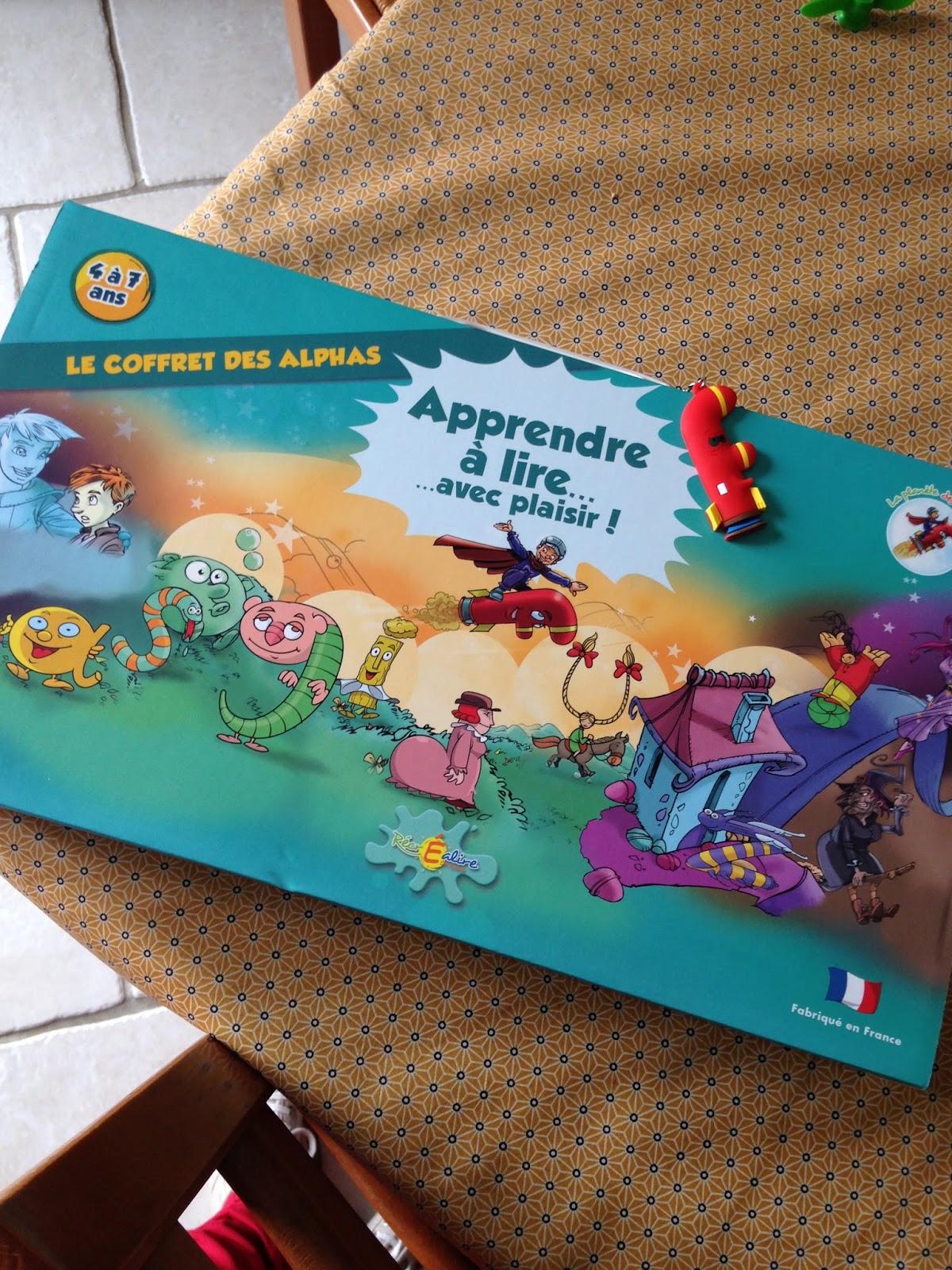 Le Livre Des Alphas Apprendre à Lire Avec Plaisir Apprendre à lire avec les Alphas