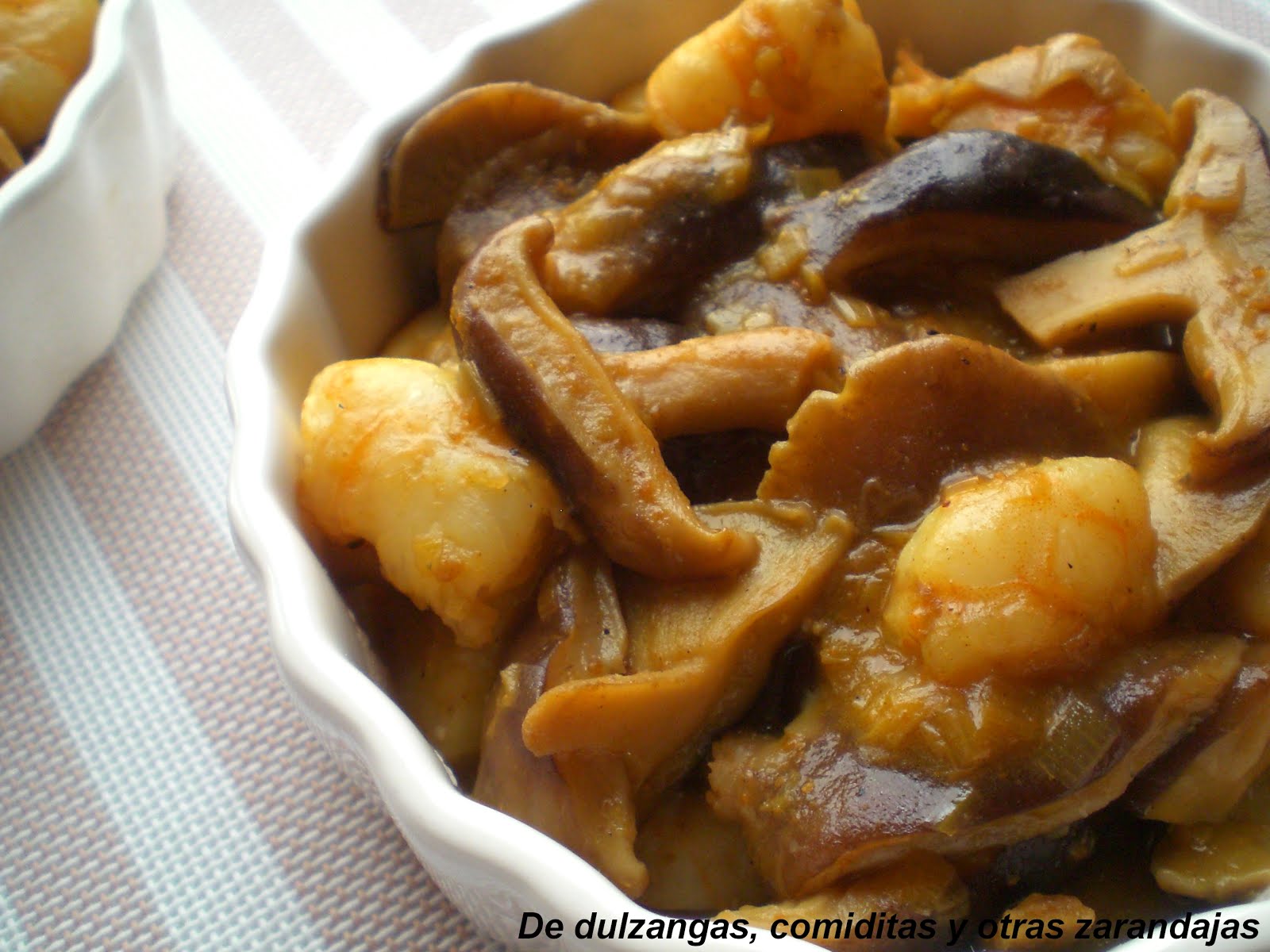 De dulzangas, comiditas y otras zarandajas Setas shiitake con langostinos al curry