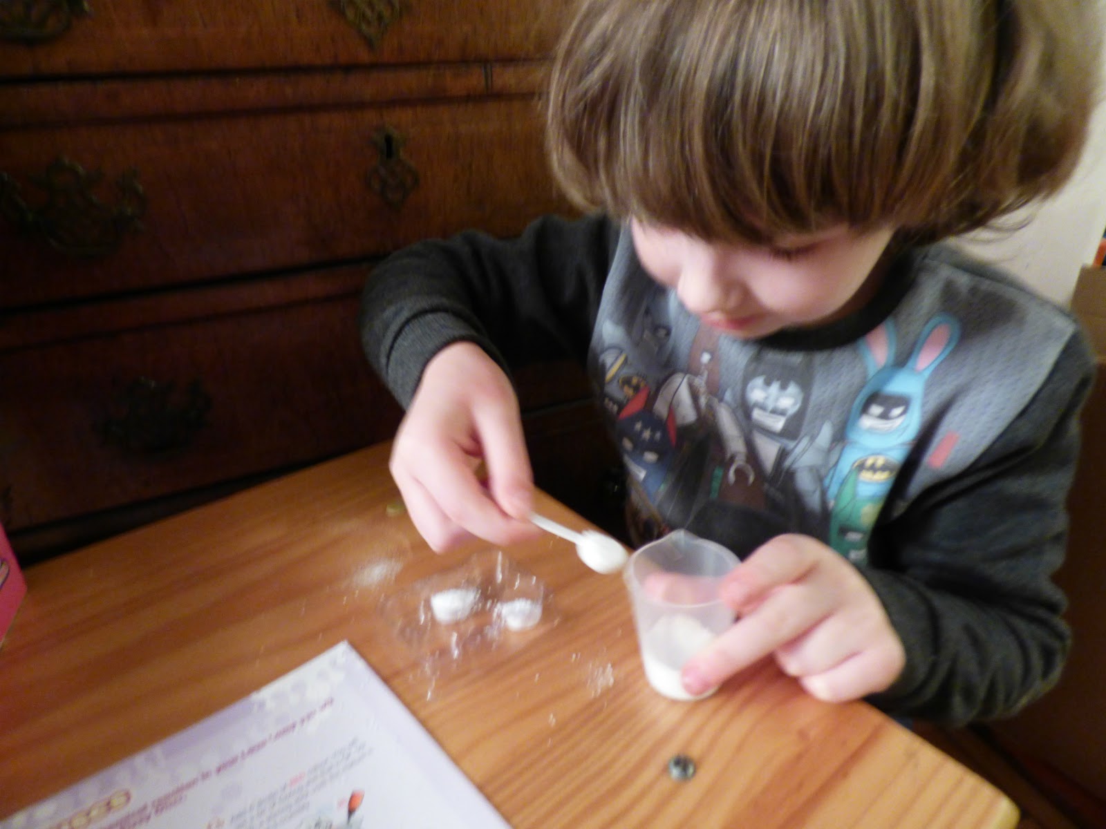 Chez Maximka Wild Science Lava Lamp and Glitter Tube Factory