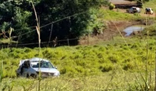 Nova Tebas: Quatro pessoas fogem após capotar veículo 