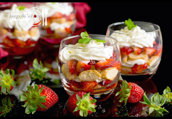 Tiramisú de fresas