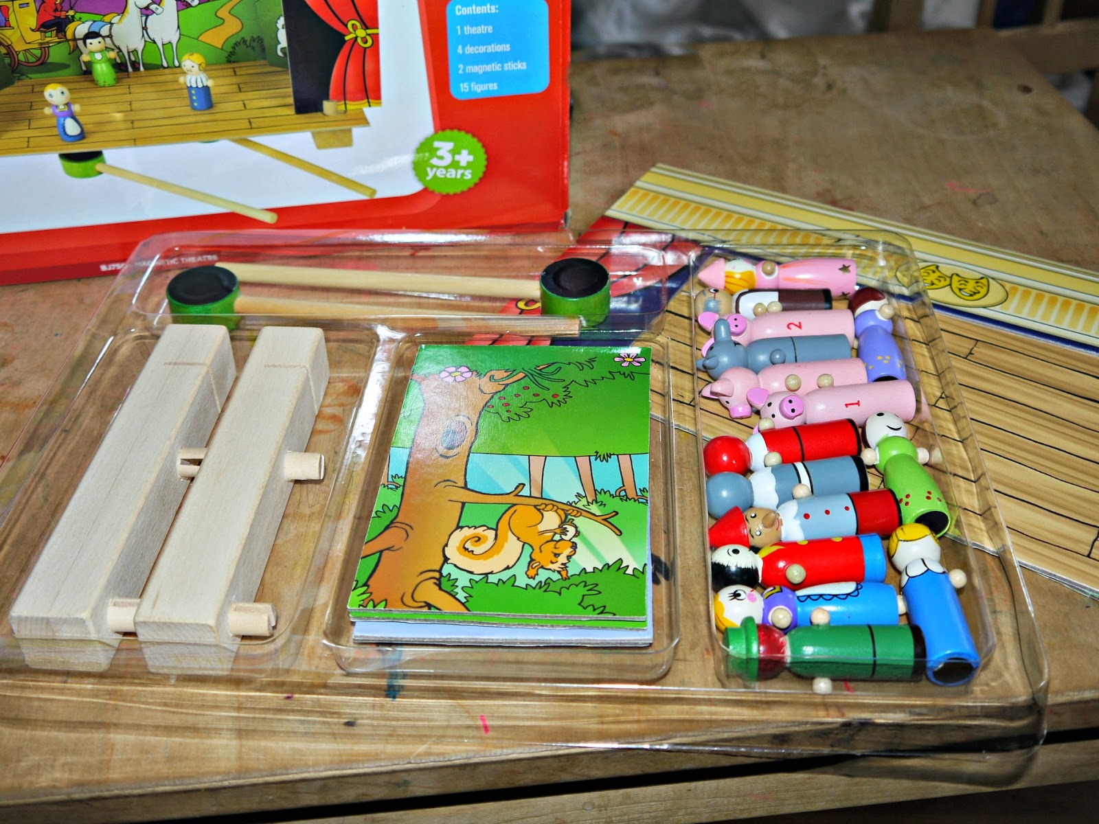 magnetic theatre toy