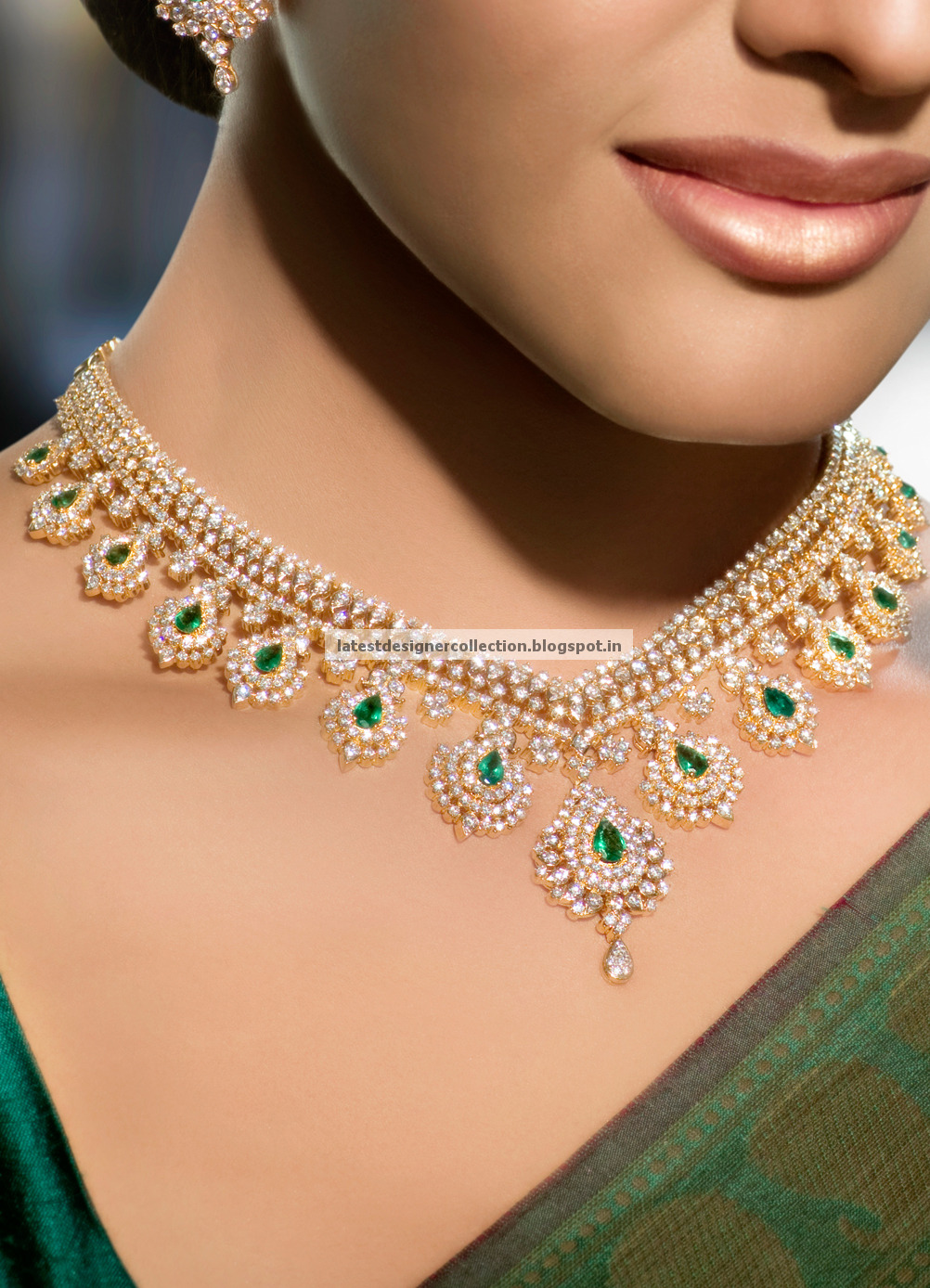 Gorgeous And Beautiful Bridal DIamond Necklace Highlighted with