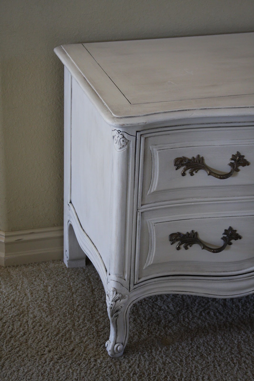 The Painted Paisley Bedside Table {Lightly Distressed and Glazed}