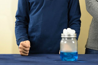 Percobaan Awan didalam Botol Percobaan Awan didalam Botol