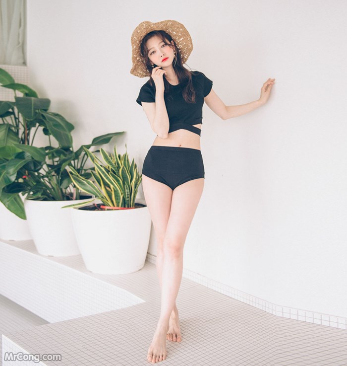 Kim Hee Jeong beauty hot in lingerie, bikini in May 2017 (110 photos) photo 3-7