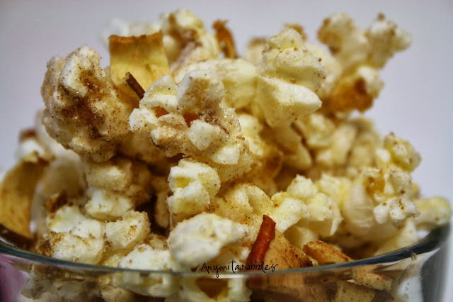 Close up of Tipsy Caramel Apple Popcorn from www.anyonita-nibbles.com
