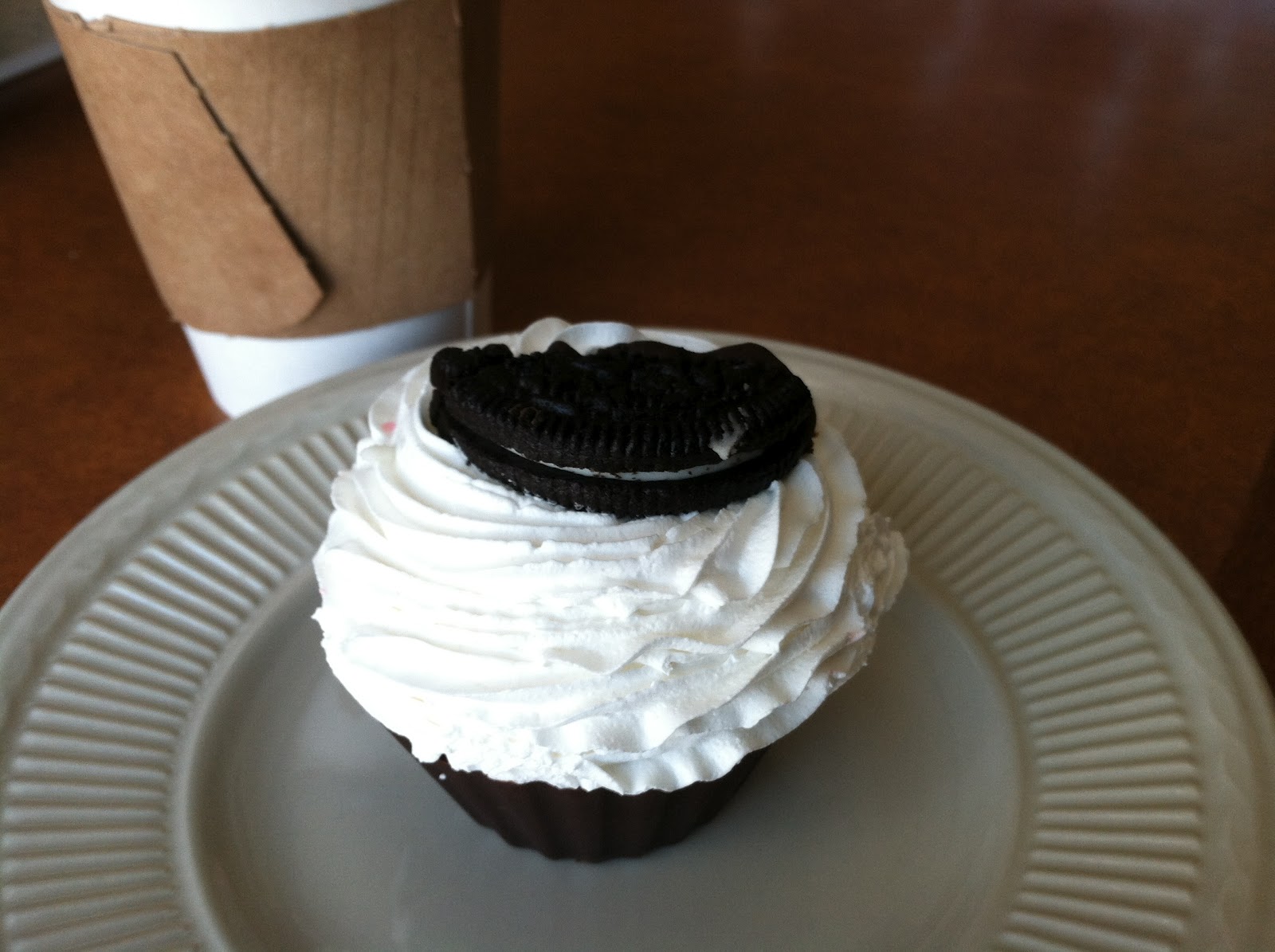 For the Love of Dessert Cold Stone Creamery Cupcakes Review