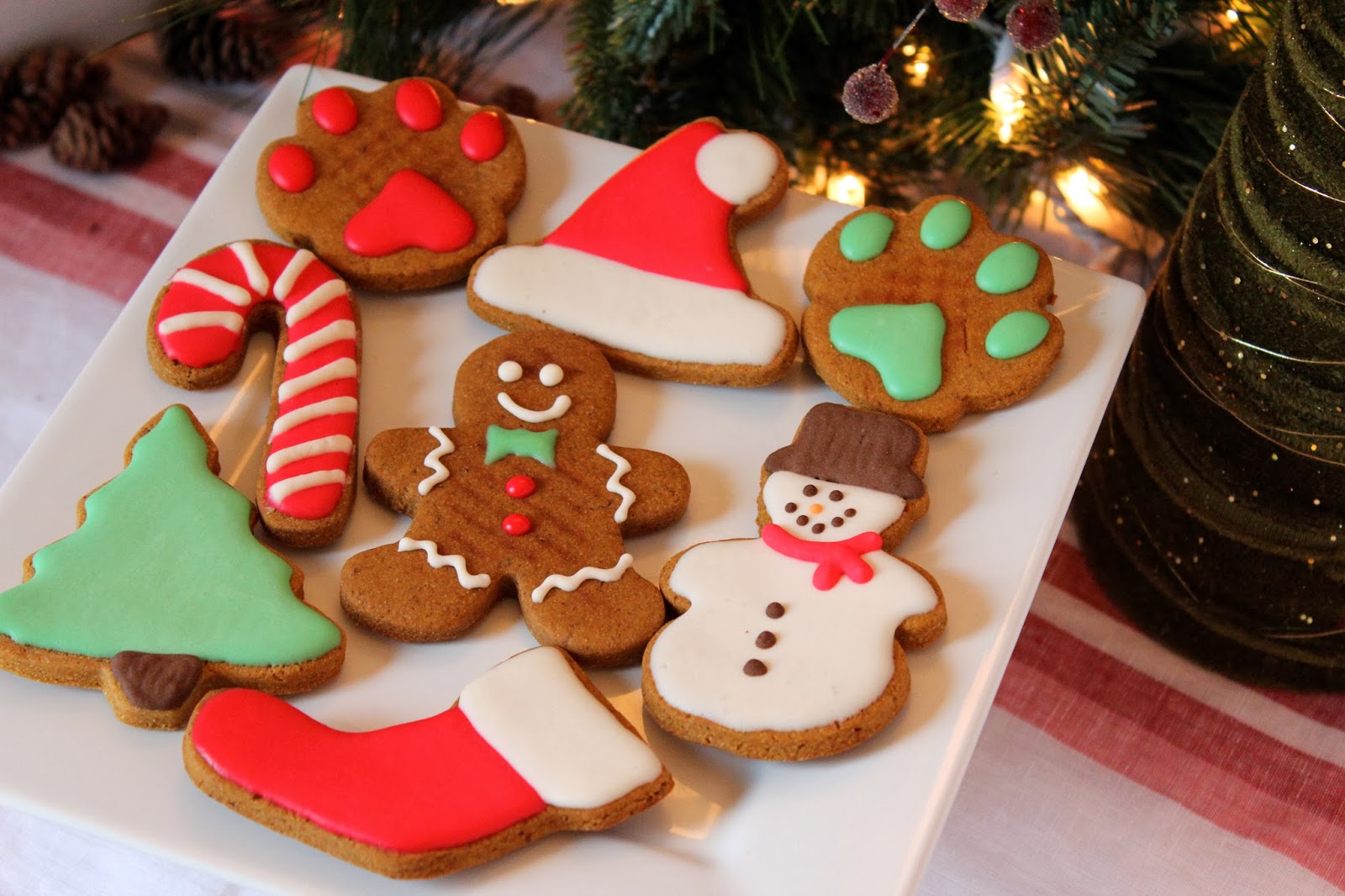 It's TIME! Christmas Dog Treats are here!! - Treat Dreamsare made of this