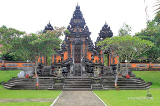pura agung tamansari halim perdanakusuma