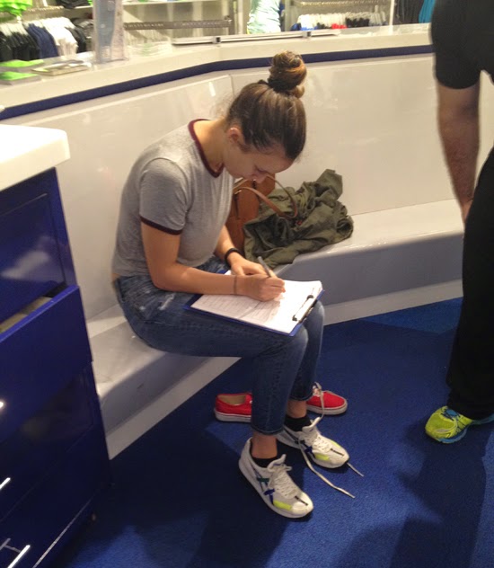 Marathoner ASICS Foot ID How to Buy the Right Running Shoe