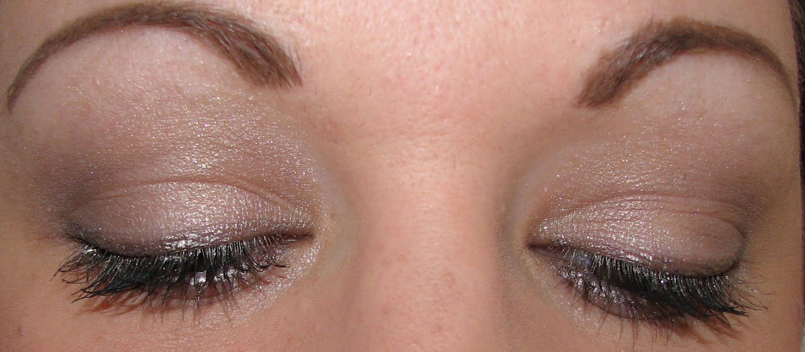 Hourglass SUEDE Visionaire Eye Shadow Duo Swatches, Review, & FOTD