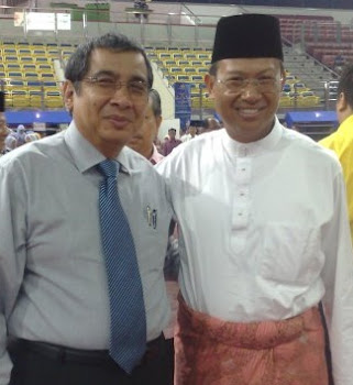 With YB Dato Seri Shabery Cheek