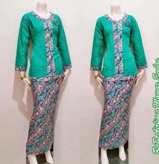 Baju batik kombinasi polos dengan rok panjang Baju batik kombinasi polos dengan rok panjang