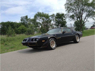 1979 Trans Am Black and Gold Bandit TA 400 Photo Gallery