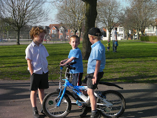 laying down rules for a race in the park