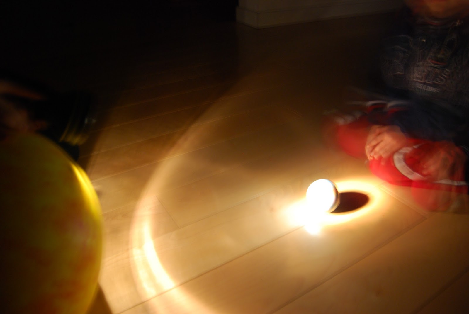 Il Buio è Più Veloce Della Luce