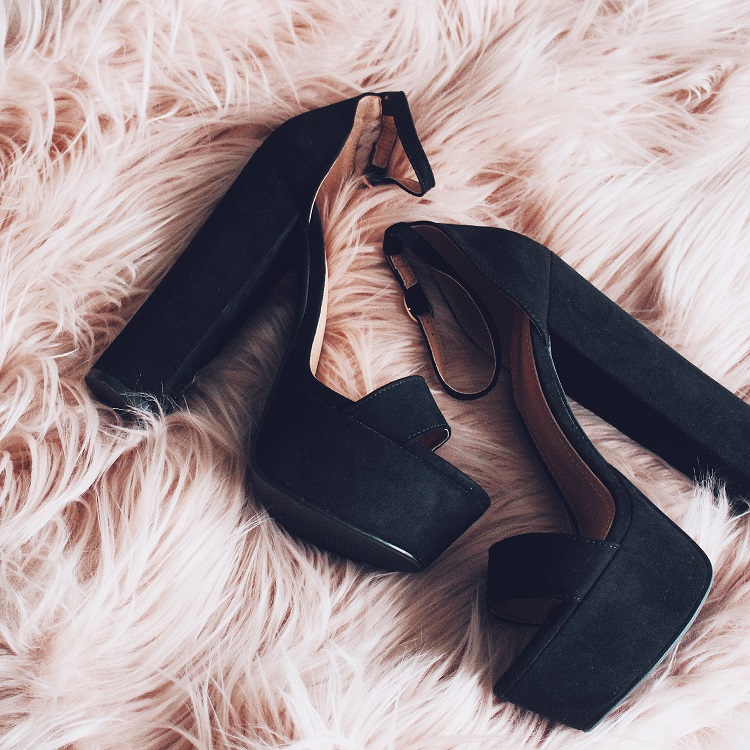 Instagram Post New Accessories, Shoes and More Fashion