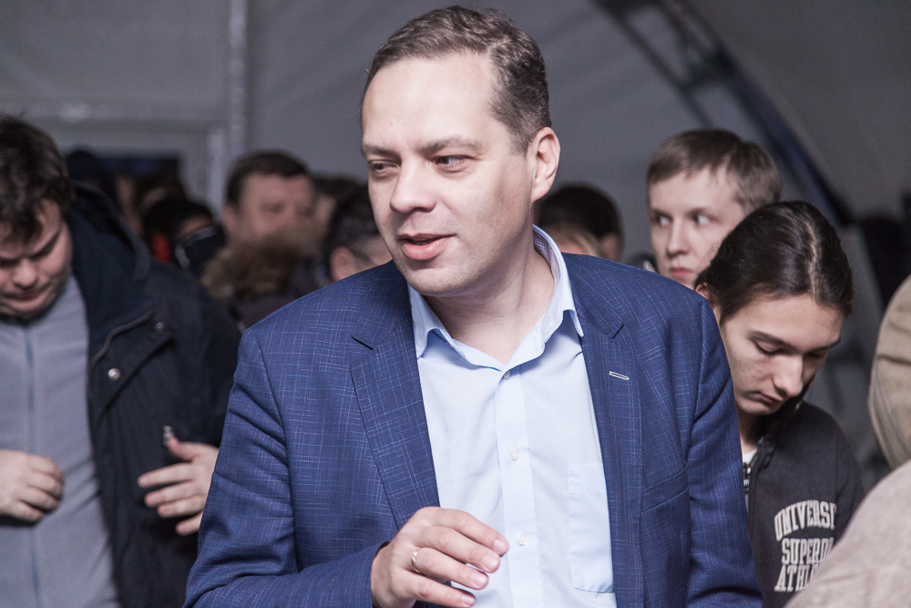 Владимир Милов на собрании по выдвижению Навального в президенты