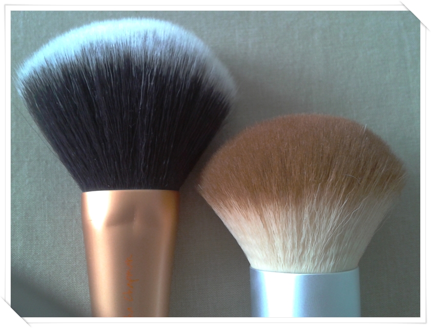 Las cosas de Maku BROCHAS PARA POLVOS EcoTools vs Real Techniques