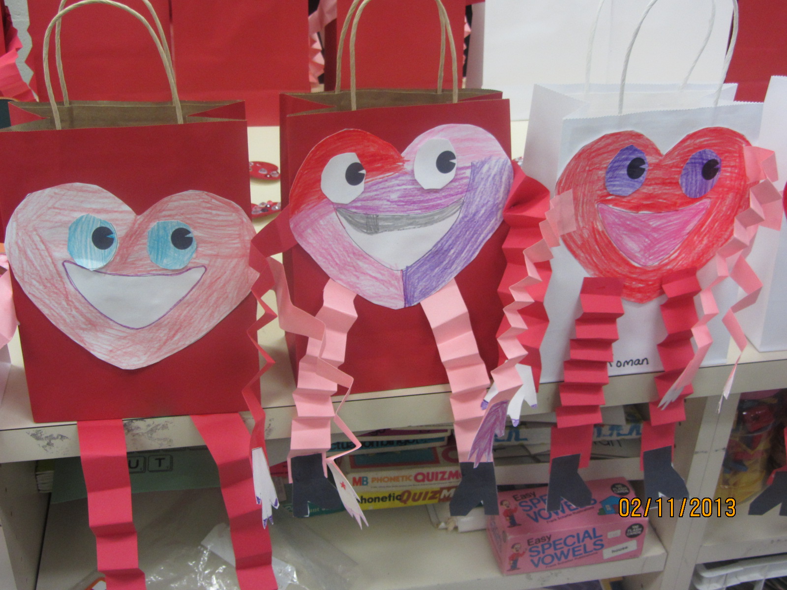 Valentine's Day Craft | The Teaching Bug!