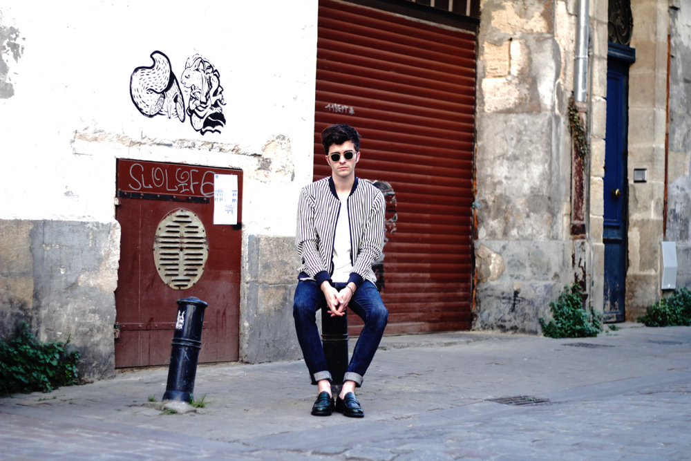 BLOG_MODE_STYLE-homme-masculin-paris-bordeaux-instagrammeur-francais-bomber-raye-olow-tshirt-iro-jeans-levis-mocassins-churchs-lunettes-edwardson-menottes-dinhvan-preppy