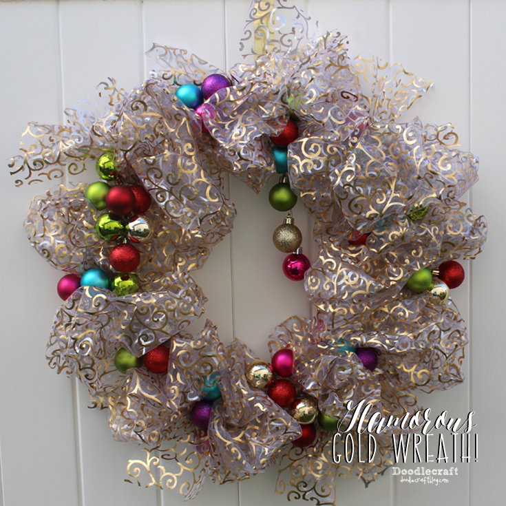 Doodlecraft Sparkly Ornament Christmas Wreath