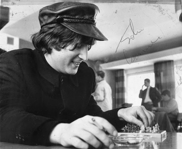 John%2BLennon%2Bchess