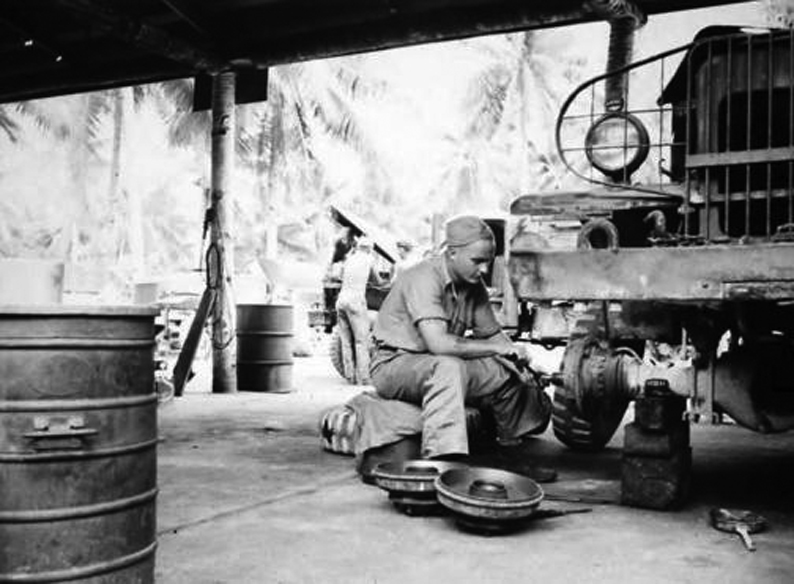 CAMIÓN U.S. INTERNATIONAL HARVESTER M24 1T 4x4 WW2 en Imágenes