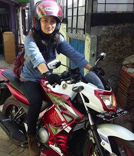 cewek cantik new vixion 2 cewek cantik new vixion 2