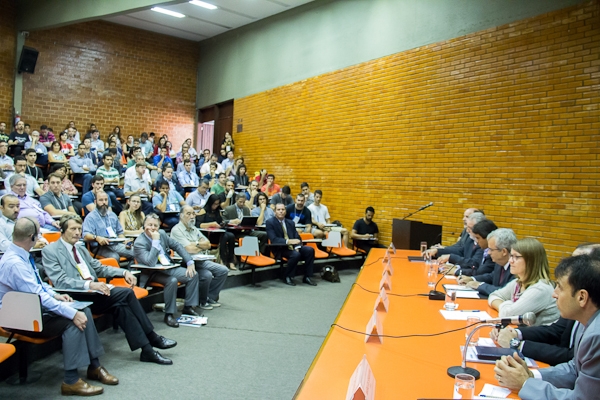 Emerson F. Tormann participa da ISSE 2016 Emerson F. Tormann participa da ISSE 2016