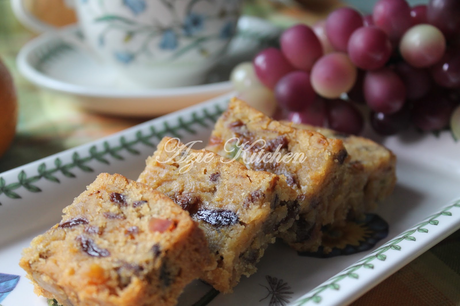 Kek Buah Buahan Campuran Kak Leen - Azie Kitchen