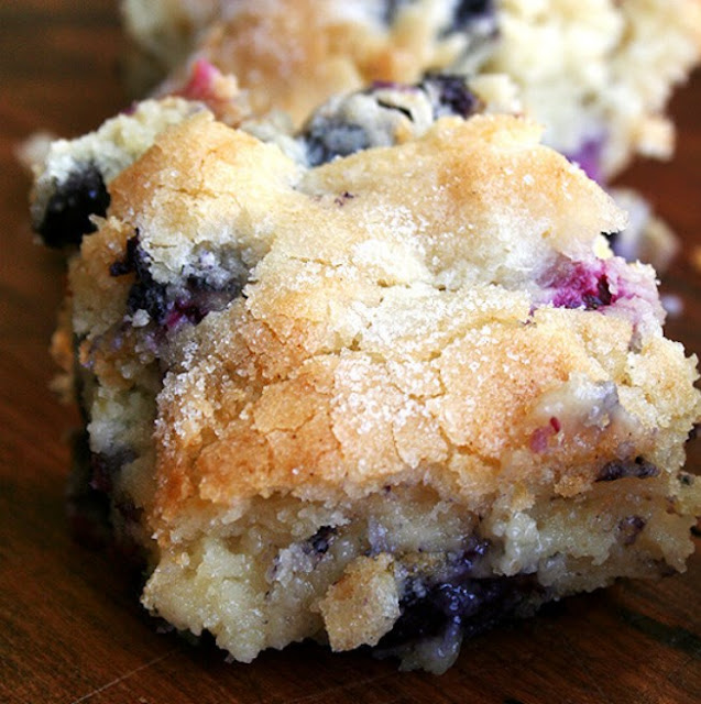Buttermilk Blueberry Breakfast Cake #cake #baking