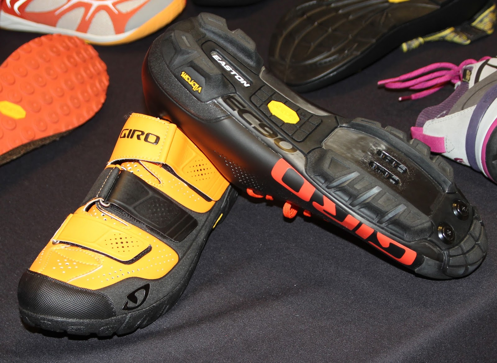 giro vibram shoes
