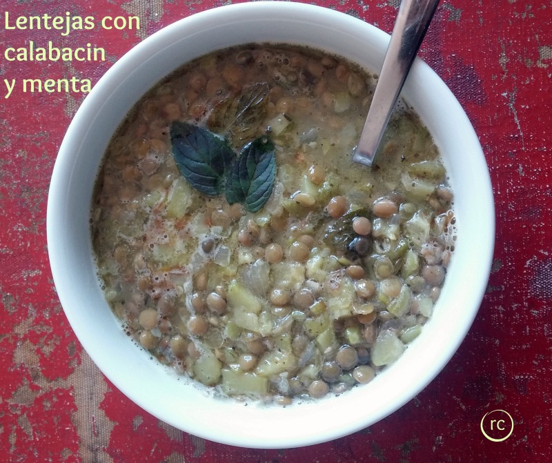 LENTEJAS-CON-CALABACIN-Y-MENTA-BY-RECURSOS-CULINARIOS