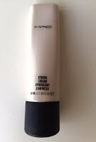 5 MUST HAVE προΐόντα από MAC Mac products every woman should own
