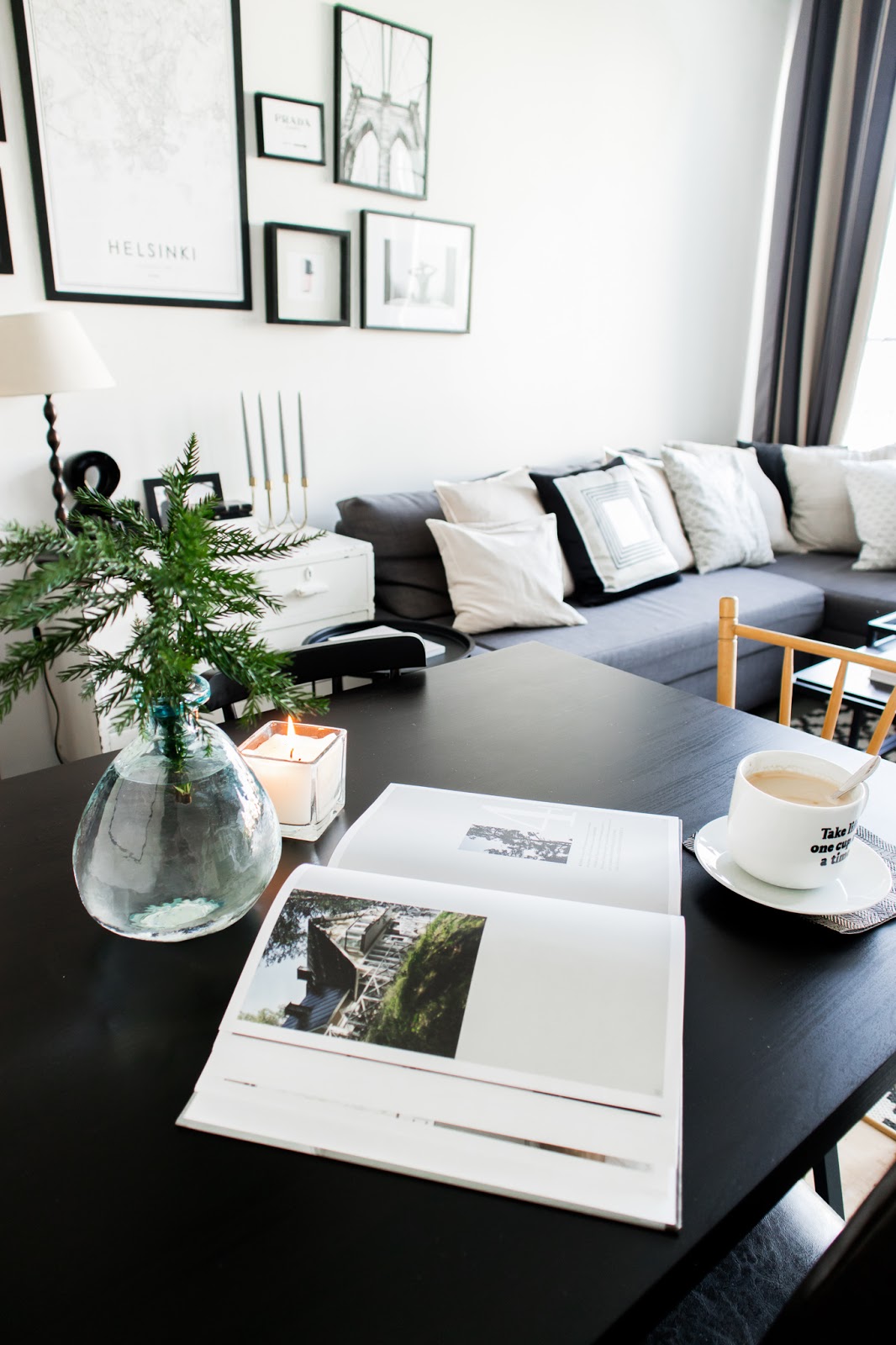 Big mamas home by Jenni S, Viikkokatsaus: Kirjahyllyprojekti, lumi-inferno ja hullu kukkanainen, viikon parhaat, lapsiperhe arki, tammikuu, arki, perhe, viikkokatsaus, viikon parhaat,