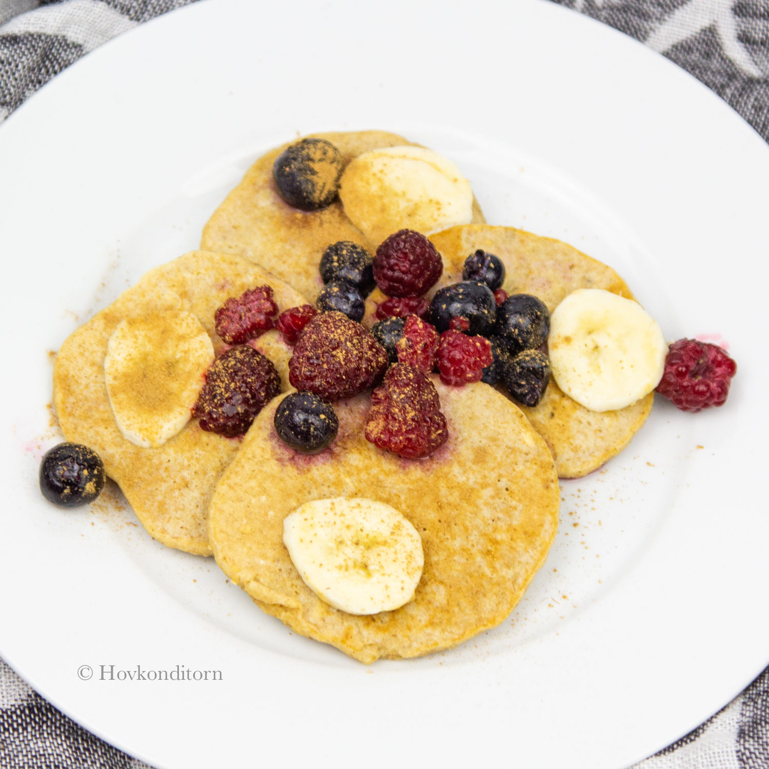 Banana Oatmeal Protein Pancakes