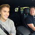 Justin Bieber canta seus sucessos no programa "Carpool Karaoke"